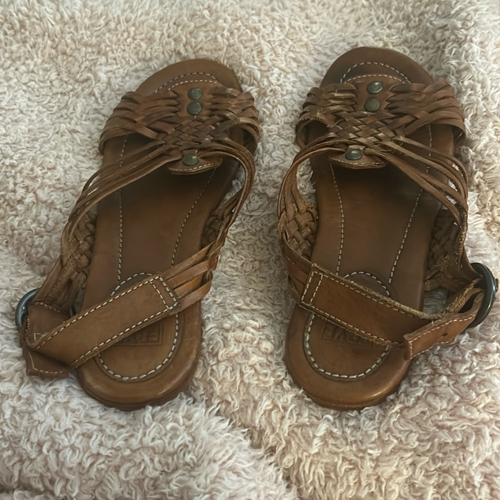 Frye sanders brown women’s size 7